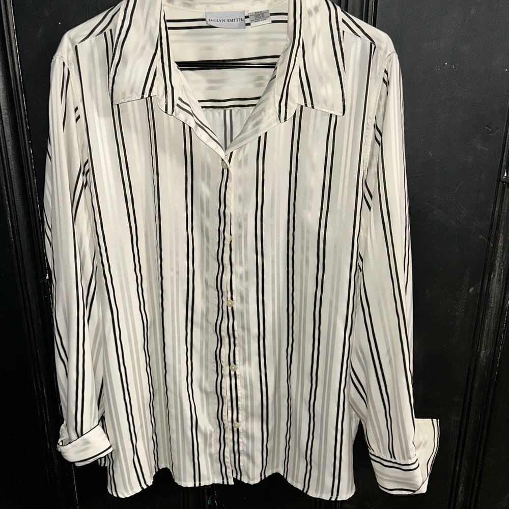Jaclyn Smith Black and White Striped Blouse